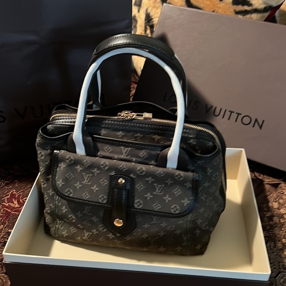 Authentic Louis Vuitton bag - Picture 15 of 16